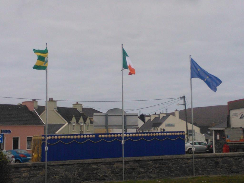 The Ferry Boat Hotel Portmagee Exterior photo